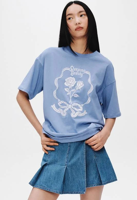 Women’s Oversized Blue Graphic T-Shirt – Sleeping Beauty Print Cotton Tee